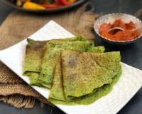 Sprouted Matki Cheela Recipe With Palak -Moth Beans Cheela