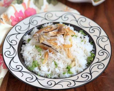 थाई कोकोनट गार्लिक राइस रेसिपी - Thai Coconut Garlic Rice Recipe