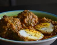 Nargisi Kofta Curry Recipe - Spicy Scotched Egg Curry