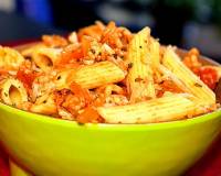 Penne Rigate With Minced Chicken Sauce & Cheese Recipe