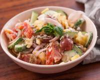 Refreshing Fruit & Vegetable Salad with Creamy Thousand Island Dressing