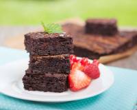 Eggless Fudgy Chocolate Chunk Brownie Recipe 