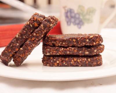 Date Brownie Energy Bars Recipe