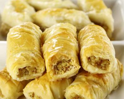 Baklava Rolls Recipe - Turkish Sweet Rolls