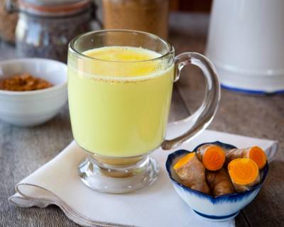 हल्दी दूध रेसिपी - Turmeric Milk Recipe