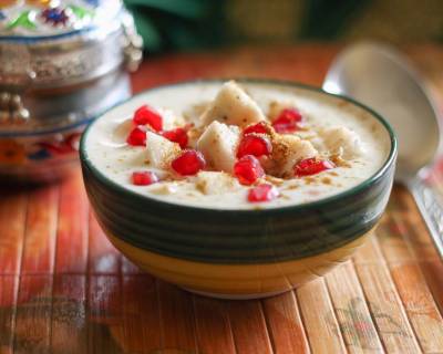 Kela Anar Raita Recipe  (Banana Pomegranate Yogurt Dip Flavoured With Mustard)