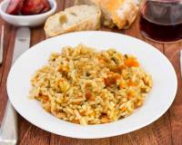 गाजर पुलाव रेसिपी - Carrot Rice (Recipe In Hindi)