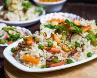 Vegetable Yakhni Pulao Recipe