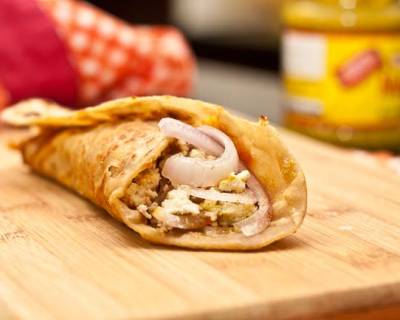 Calcutta Style Paneer Egg Frankie Recipe -Wrap or Roll Recipe