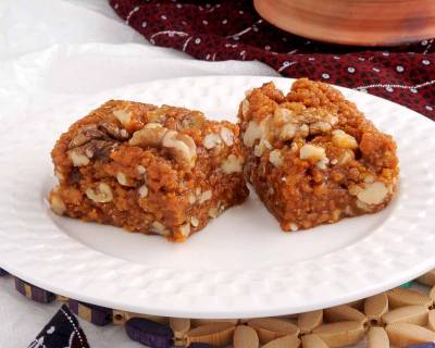 Akhrot Ka Sheera/Halwa Recipe - Walnut Pudding/Fudge Recipe