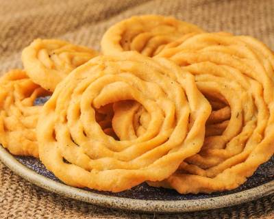 Kai Murukku Recipe - South Indian Diwali Snack 