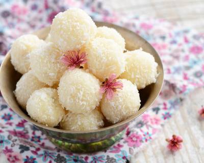 Kobbari Kudumulu Recipe (Indian Spiced Steamed Rice Balls)