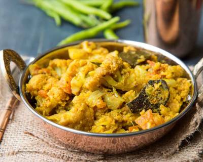 Chettinad Cauliflower Pepper Fry Recipe - Chettinad Poo Kosu Poriyal