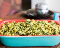 मेँथीआ कीरै परुप्पू उसिलि रेसिपी - Steamed Lentil Crumbled With Fenugreek Leaves (Recipe In Hindi)