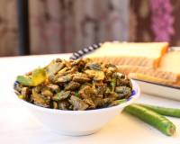 शिमला मिर्च और मशरुम की सब्ज़ी रेसिपी - Pepper Mushroom Stir Fry (Recipe In Hindi)