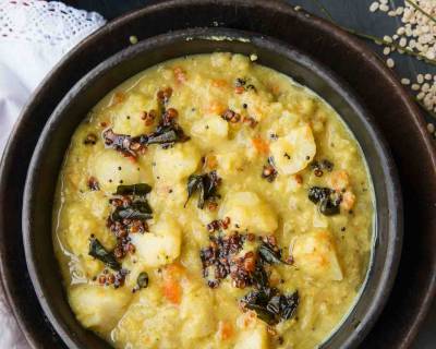 Mixed Vegetable Poricha Kootu Recipe (Steamed Vegetable in Coconut and Lentil Curry)