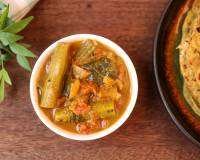 Murungakkai Puli Kuzhambu Recipe -Spicy Drumstick Curry