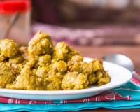 Saunf Wali Hari Gobi Sabzi Recipe - Cauliflower Spiced with Fennel and Green Chutney