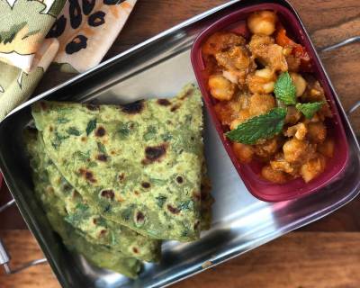 Lunch Box Ideas: Tamatari Chole And Palak Paratha