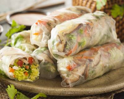 Vietnamese Vegetarian Spring Rolls Recipe With Mushrooms & Vegetables