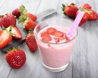 Strawberry Oats Breakfast Smoothie Recipe