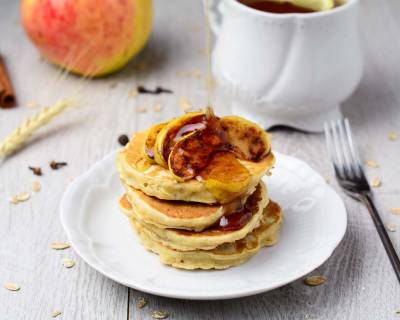 Oatmeal Pancake Recipe With Cinnamon & Almonds