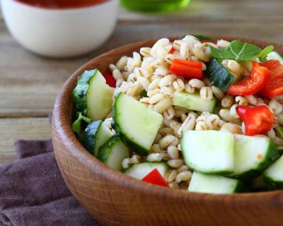 Barley Salad With Mint, Cucumber & Olives