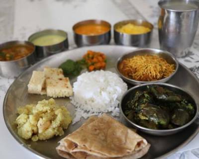 Mini Gujarati Thali Menu Ideas & Recipes