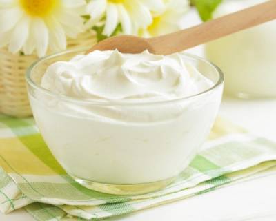4 Reasons You Must Eat Your Yogurt (Your Daily Dose Of Gut-Friendly Bacteria)